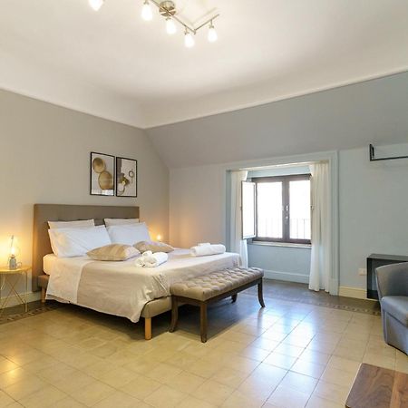 カターニア La Finestra Sul Duomo Bed & Breakfast エクステリア 写真