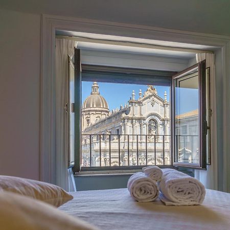 カターニア La Finestra Sul Duomo Bed & Breakfast エクステリア 写真