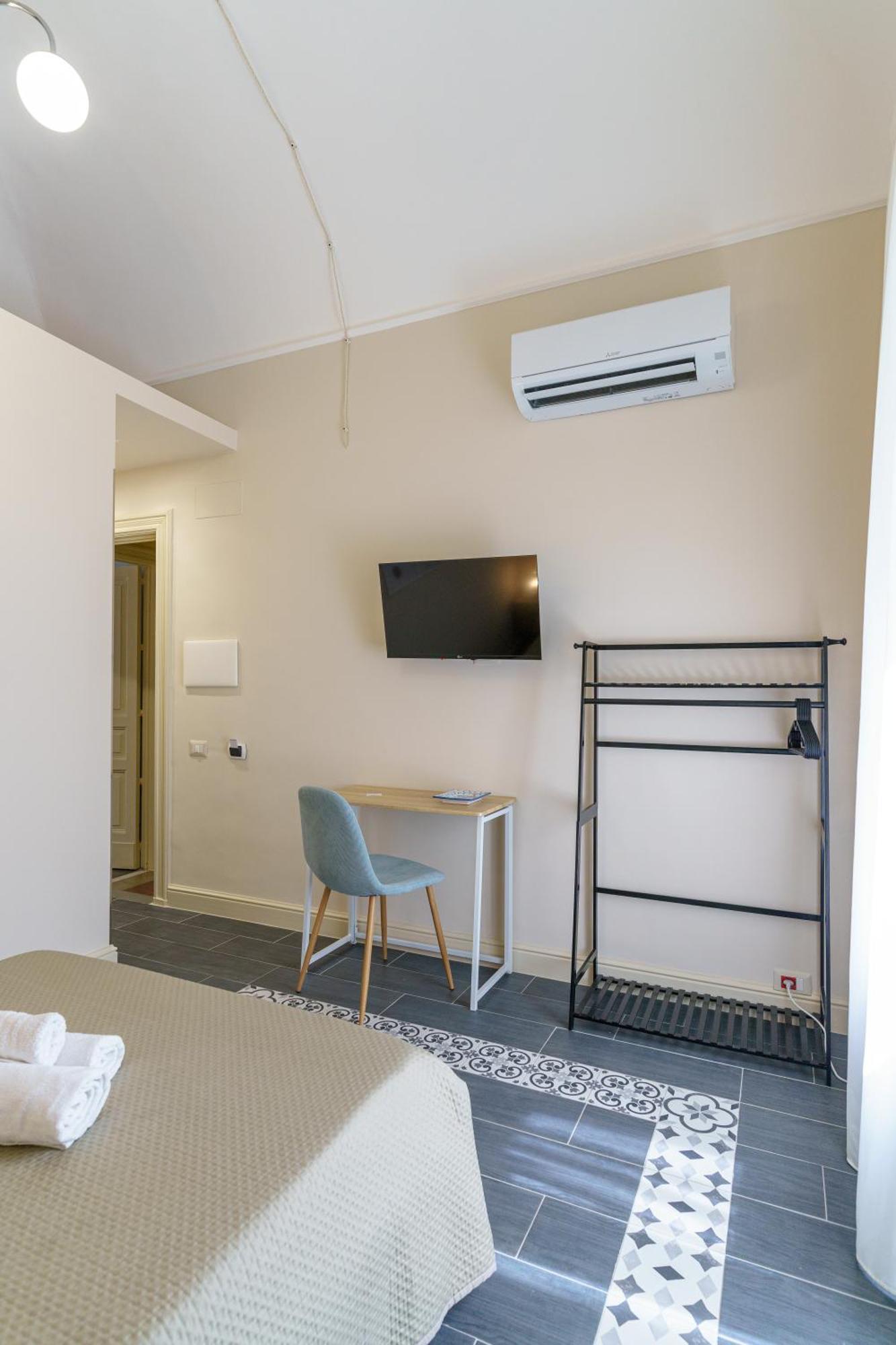 カターニア La Finestra Sul Duomo Bed & Breakfast エクステリア 写真